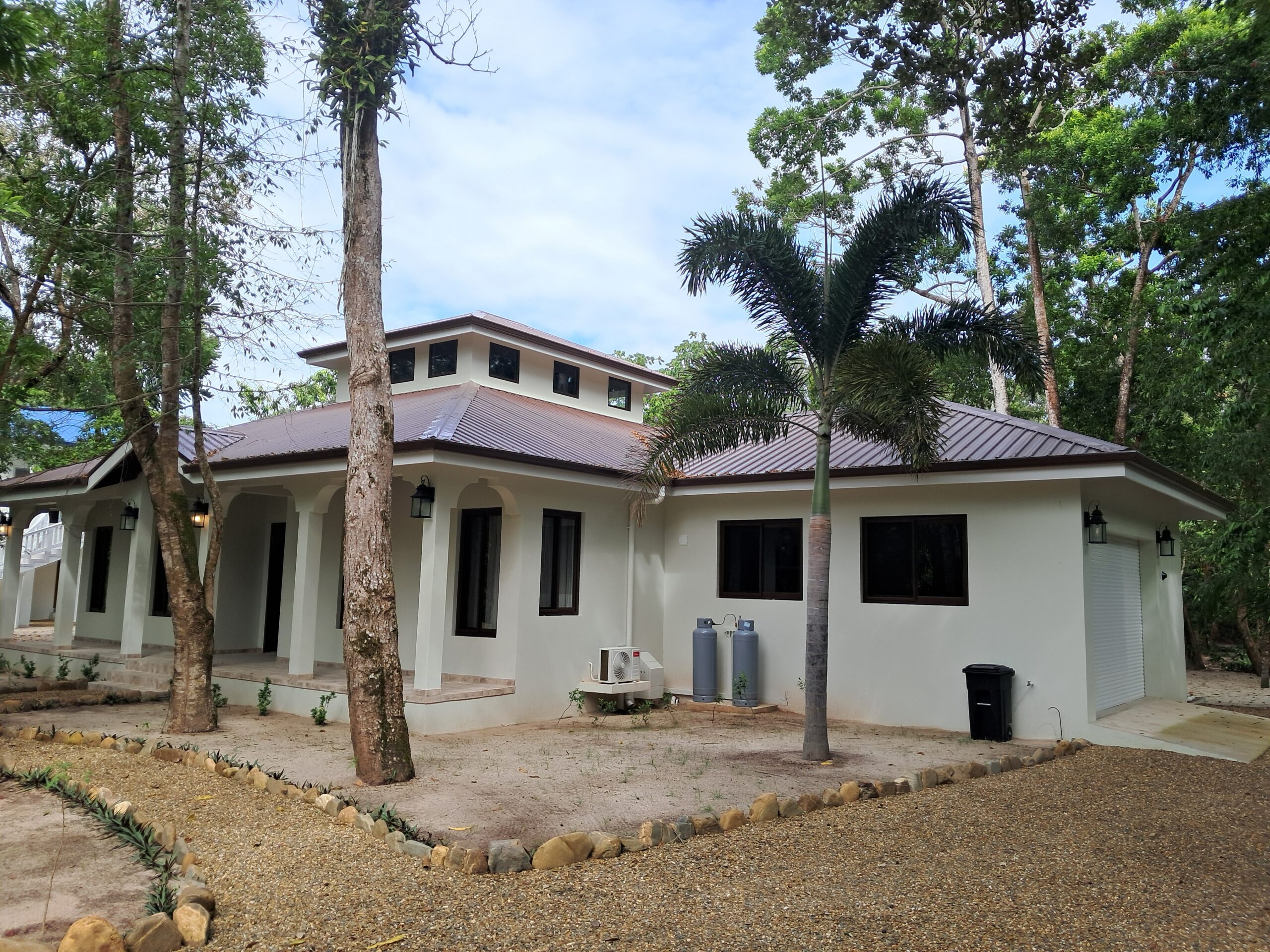 Palm-house-Lot-14-scaled